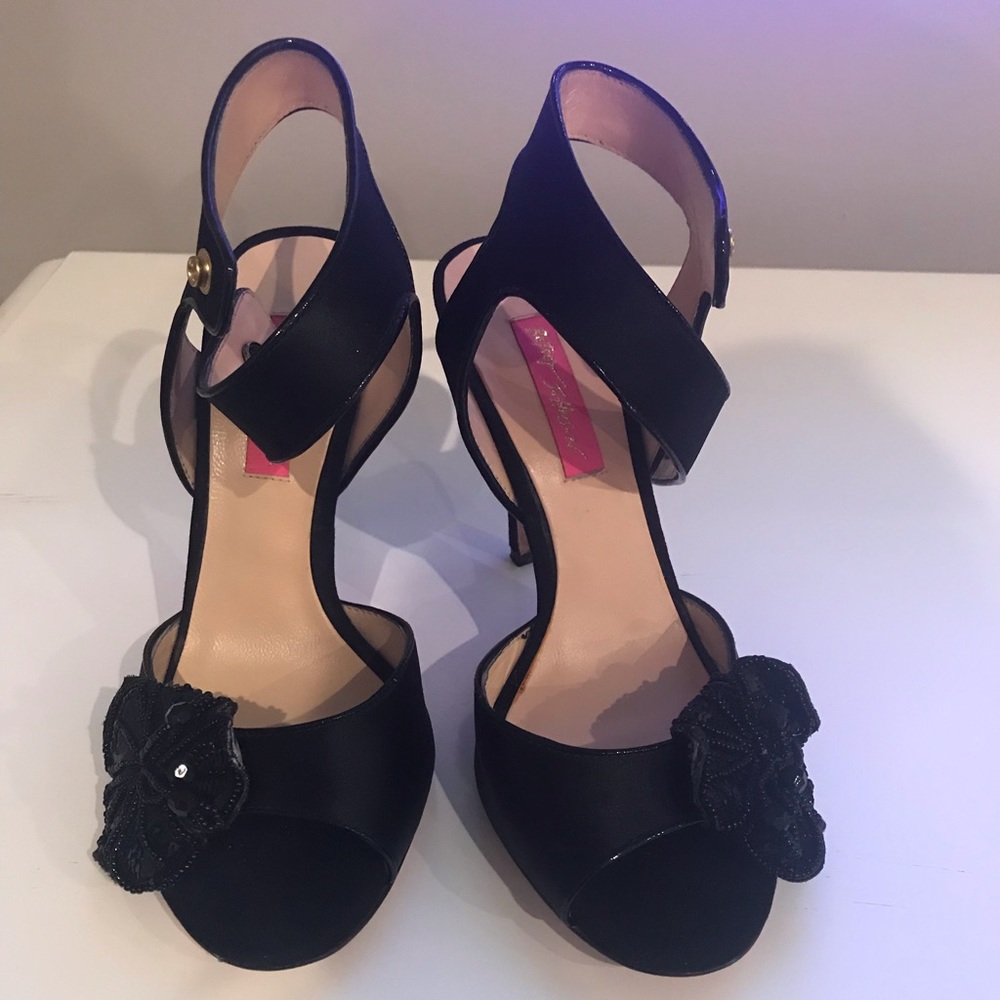 Betsey Johnson Black heels